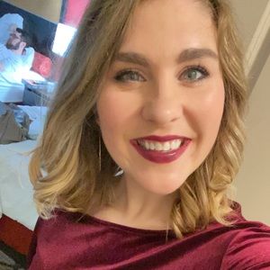 Meet your Posher, Emily